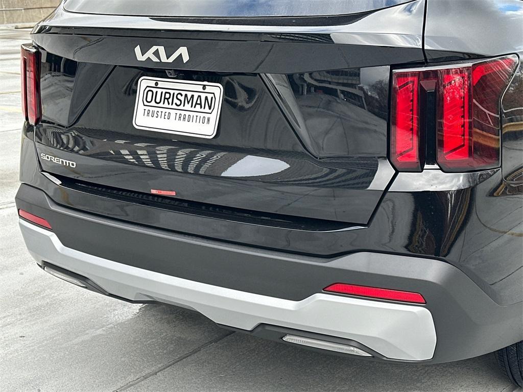 new 2026 Kia Sorento car, priced at $30,177