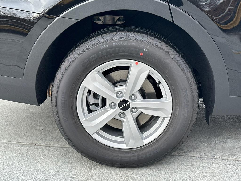 new 2026 Kia Sorento car, priced at $30,177