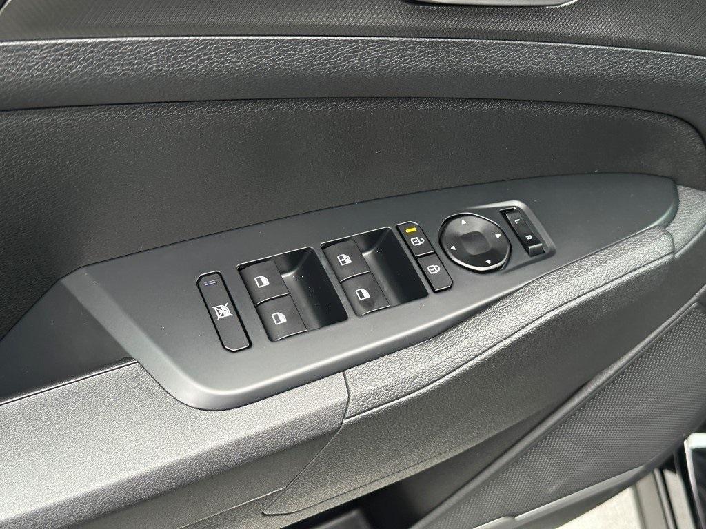 new 2026 Kia Sportage car, priced at $29,462