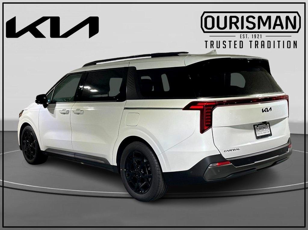 new 2025 Kia Carnival car, priced at $48,111