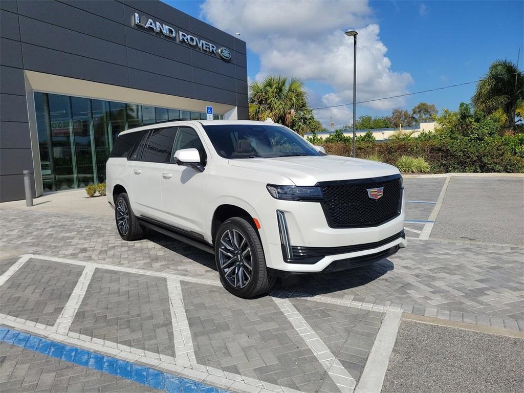 used 2021 Cadillac Escalade ESV car, priced at $59,997