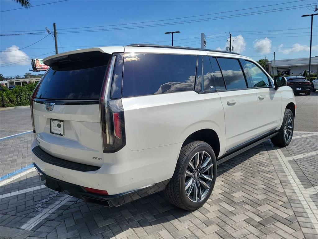 used 2021 Cadillac Escalade ESV car, priced at $61,997