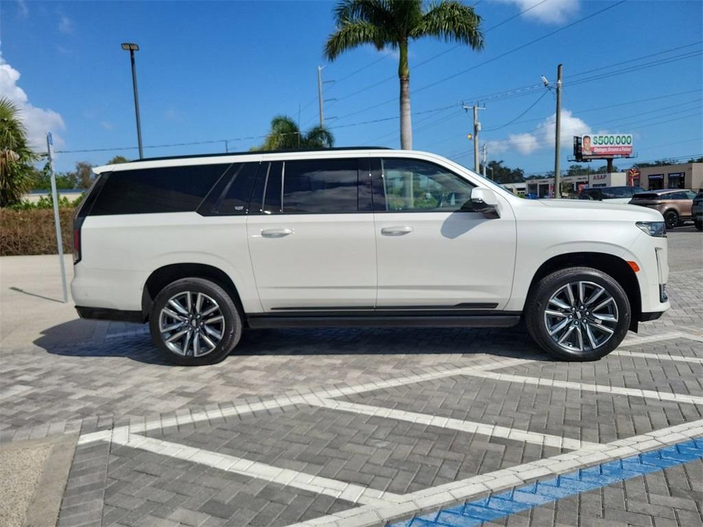 used 2021 Cadillac Escalade ESV car, priced at $61,997