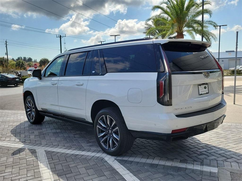 used 2021 Cadillac Escalade ESV car, priced at $59,997