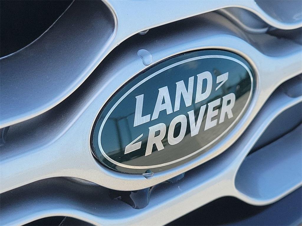 new 2026 Land Rover Discovery car, priced at $79,836
