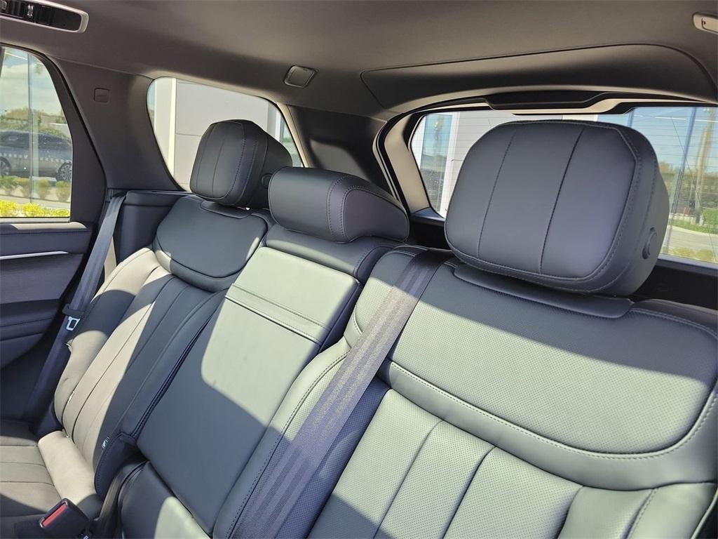 new 2025 Land Rover Range Rover car, priced at $152,065
