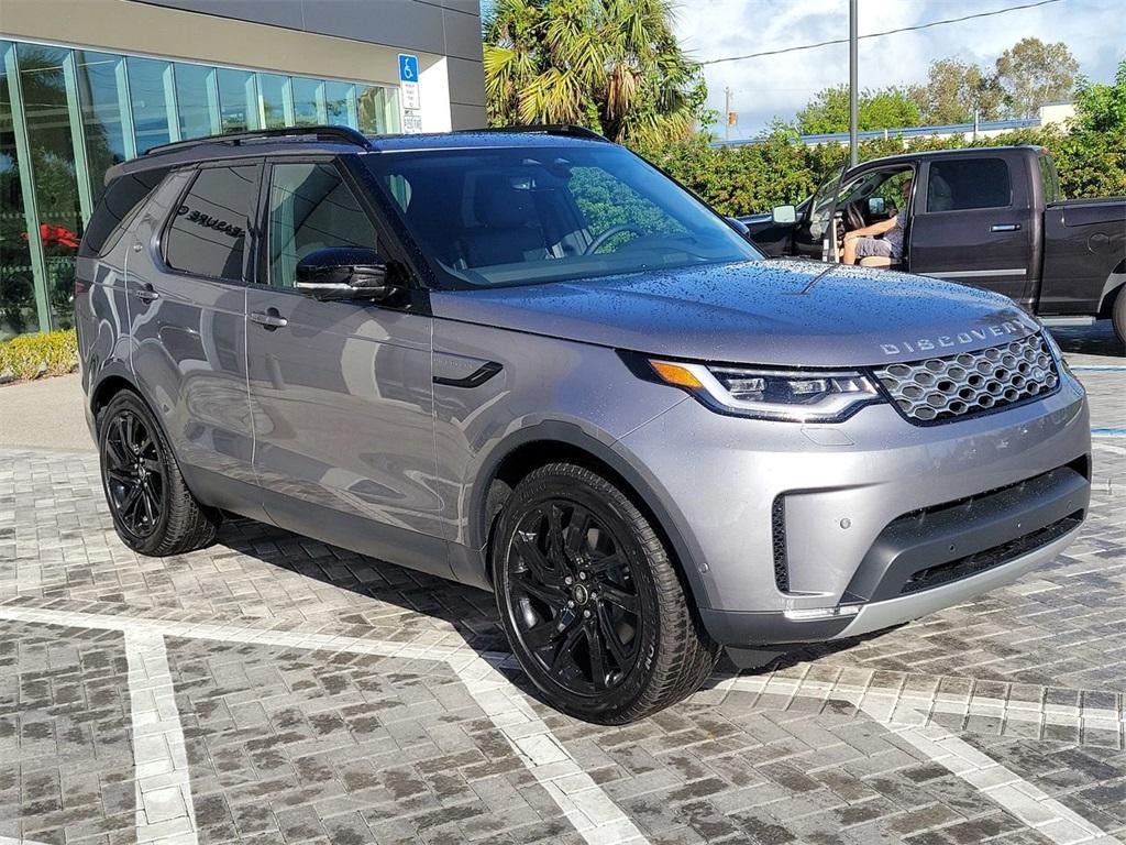 new 2025 Land Rover Discovery car, priced at $68,293