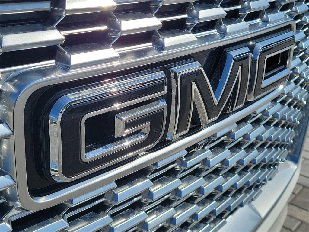used 2022 GMC Yukon car, priced at $60,997