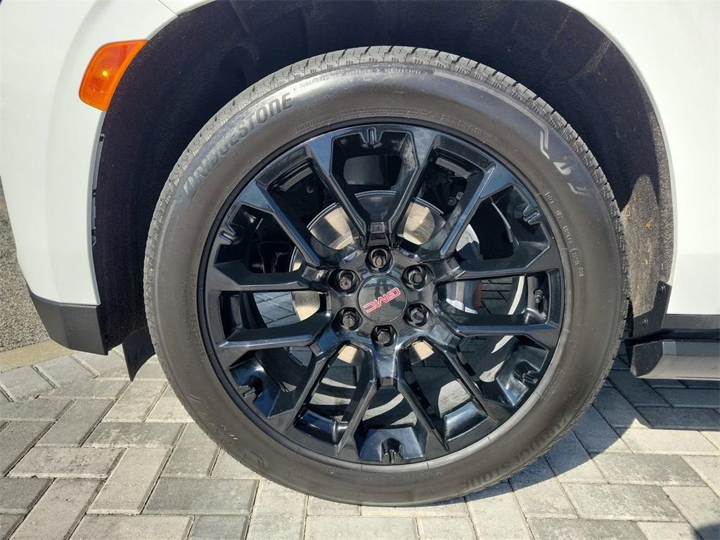 used 2022 GMC Yukon car, priced at $60,997