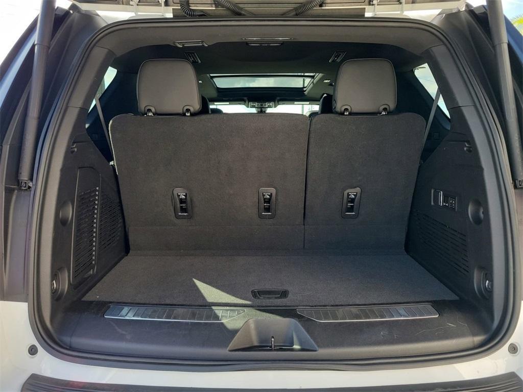 used 2022 GMC Yukon car, priced at $60,997