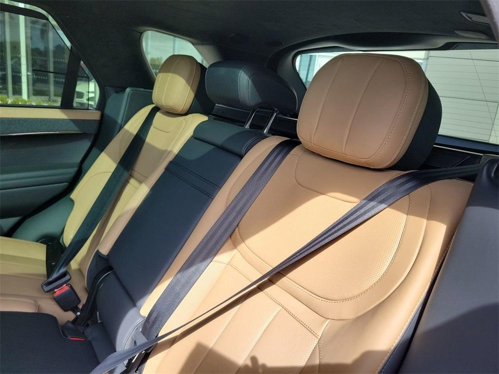 new 2025 Land Rover Range Rover Sport car, priced at $140,415