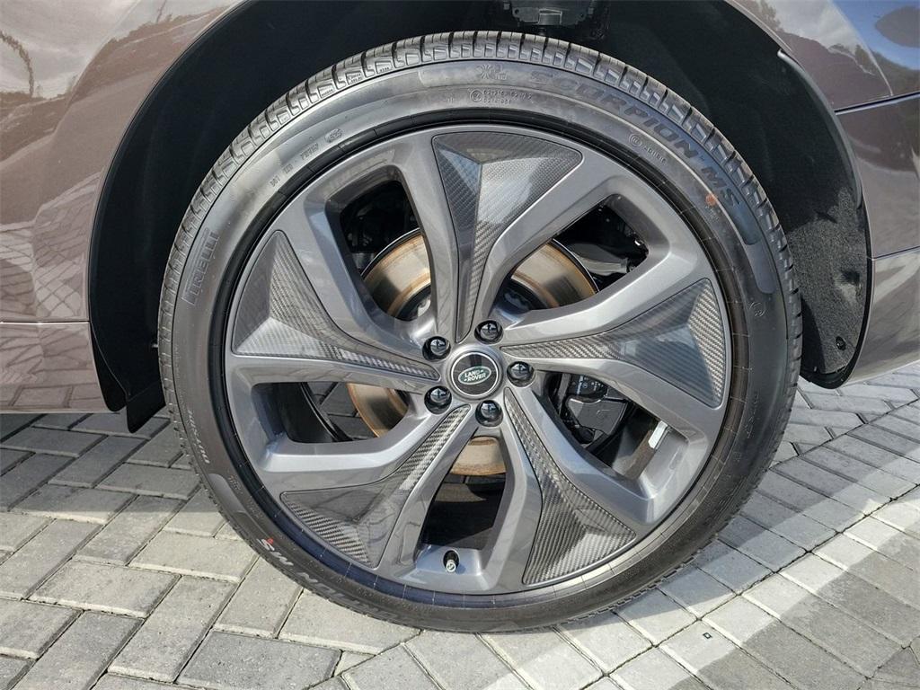 new 2025 Land Rover Range Rover Sport car, priced at $140,415