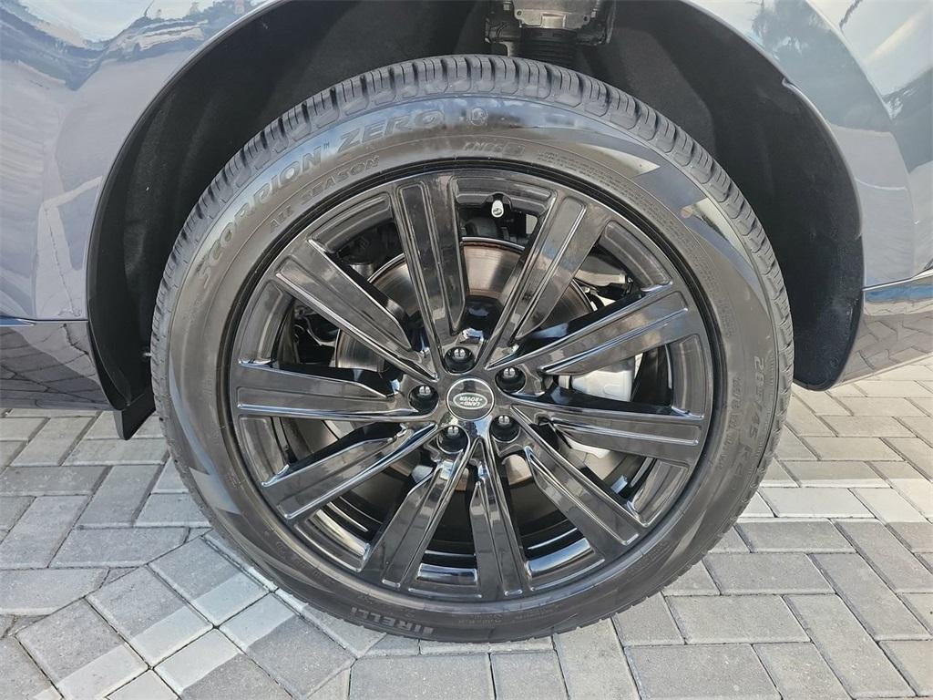 new 2025 Land Rover Range Rover car, priced at $136,385