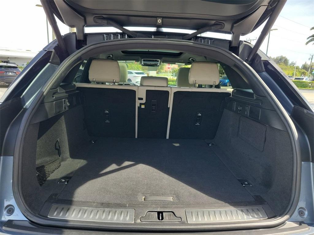 used 2021 Land Rover Range Rover Velar car, priced at $28,997