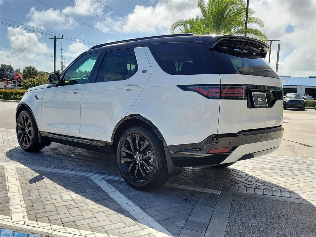 new 2026 Land Rover Discovery car