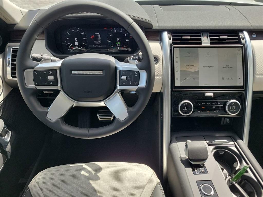 new 2026 Land Rover Discovery car