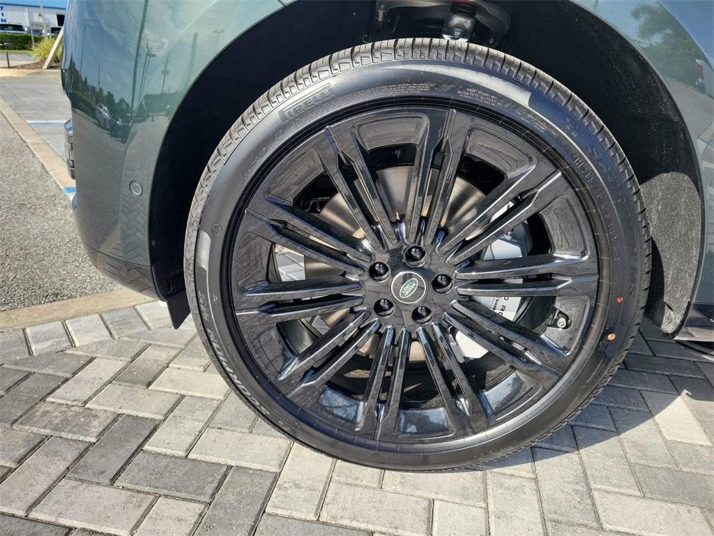 new 2025 Land Rover Range Rover car, priced at $152,560