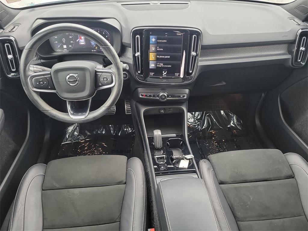 used 2021 Volvo XC40 car, priced at $24,997