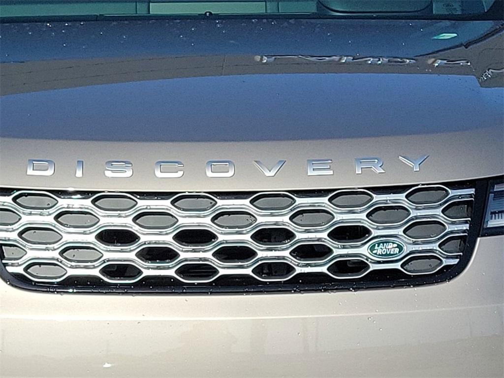 new 2025 Land Rover Discovery car, priced at $86,528