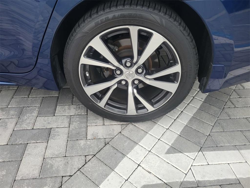 used 2017 Nissan Maxima car, priced at $14,997