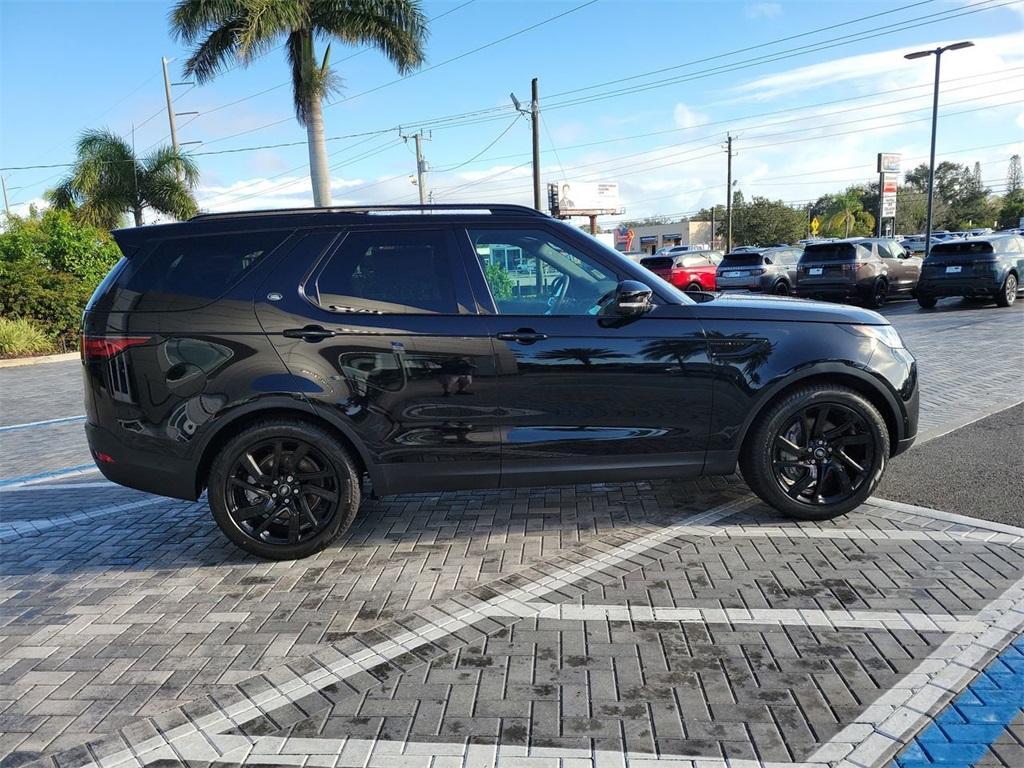 new 2025 Land Rover Discovery car, priced at $69,178