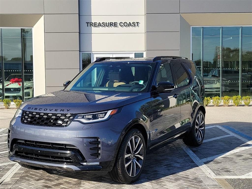 new 2025 Land Rover Discovery car, priced at $75,778