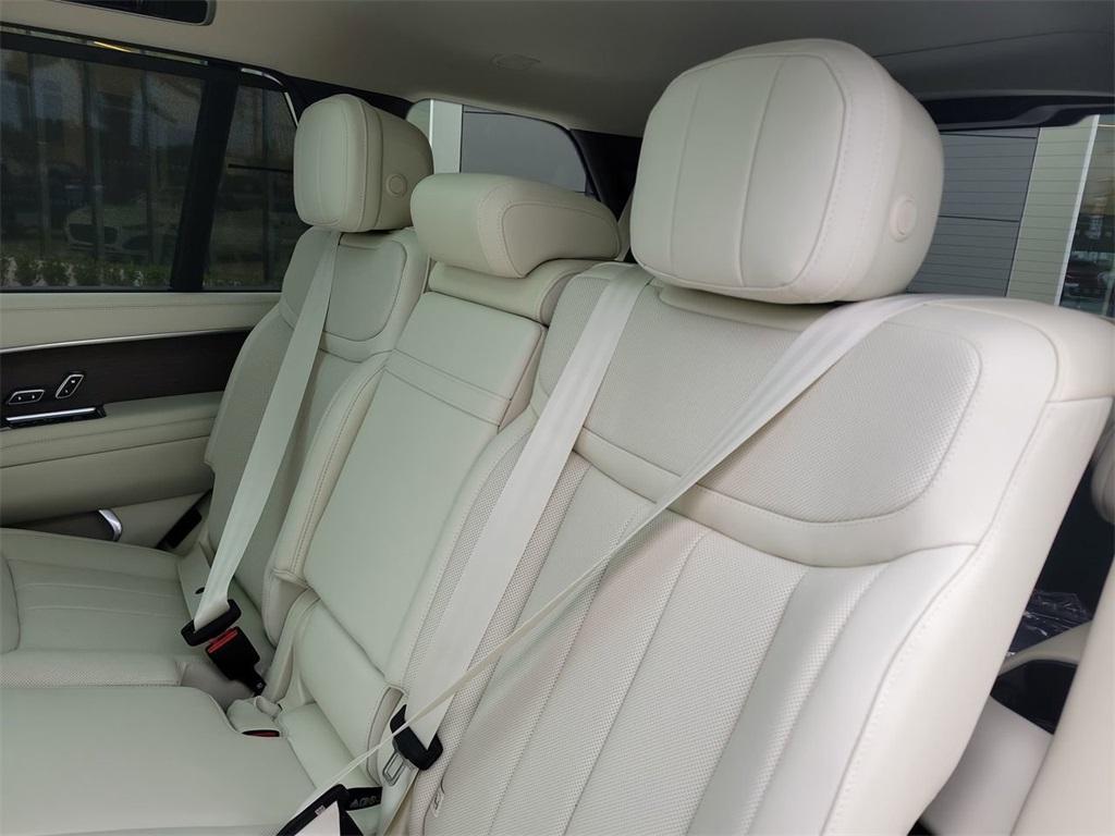 new 2025 Land Rover Range Rover car, priced at $152,400