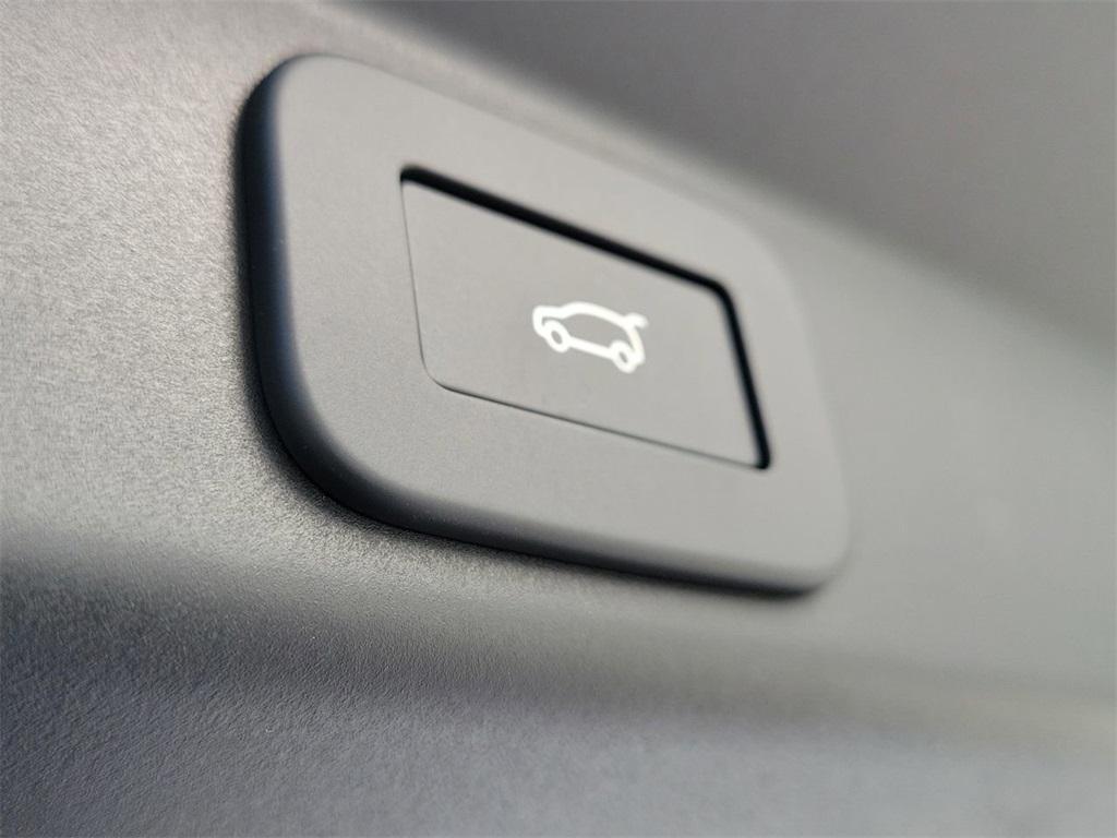 new 2025 Land Rover Range Rover Sport car, priced at $122,870