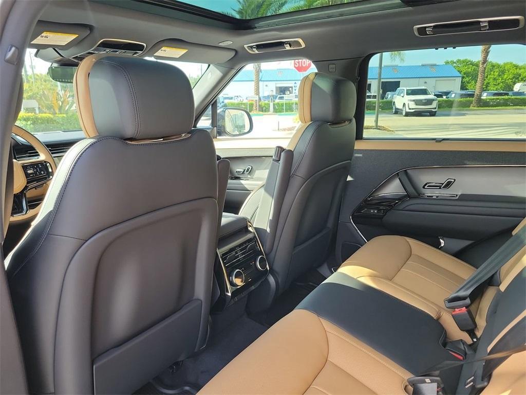 new 2025 Land Rover Range Rover Sport car, priced at $122,870