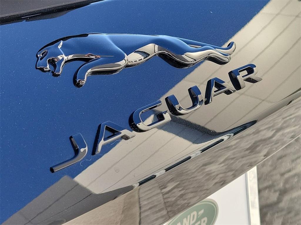 new 2025 Jaguar F-PACE car