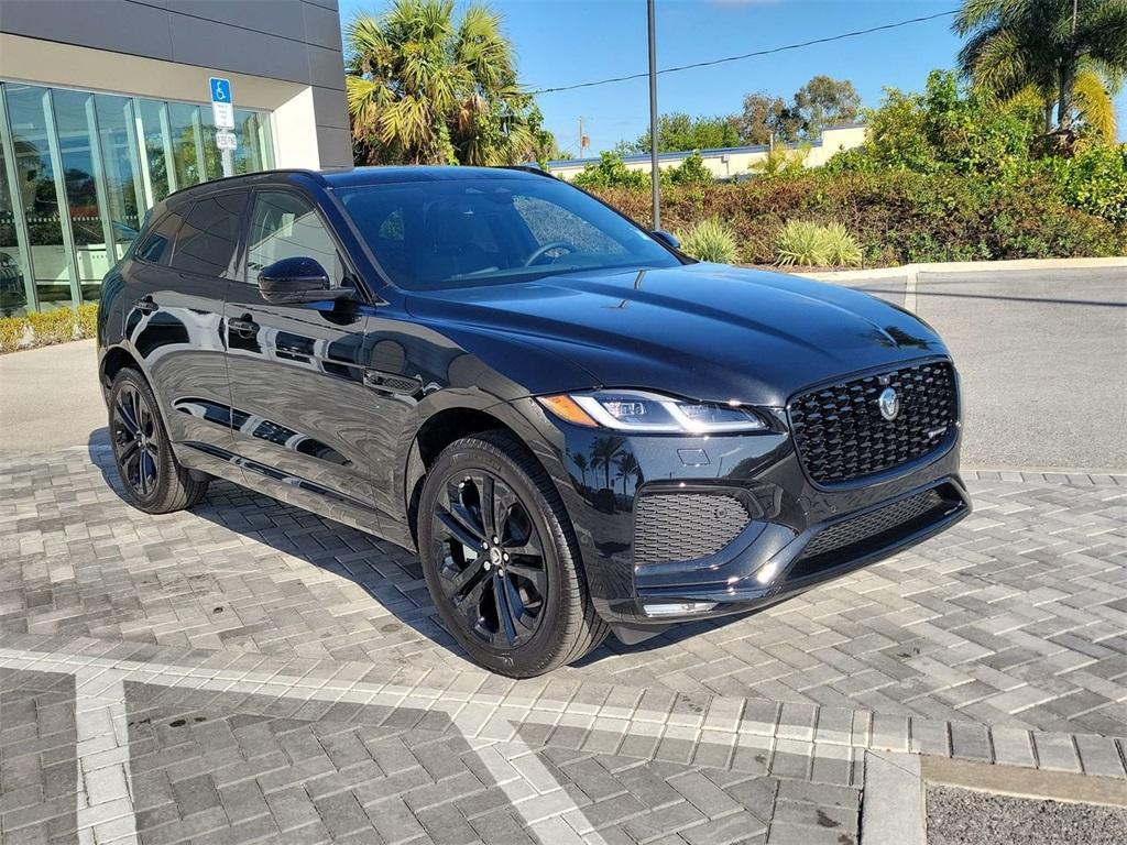 new 2025 Jaguar F-PACE car