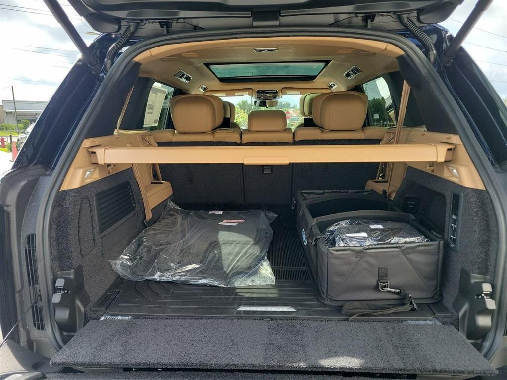 new 2025 Land Rover Range Rover car