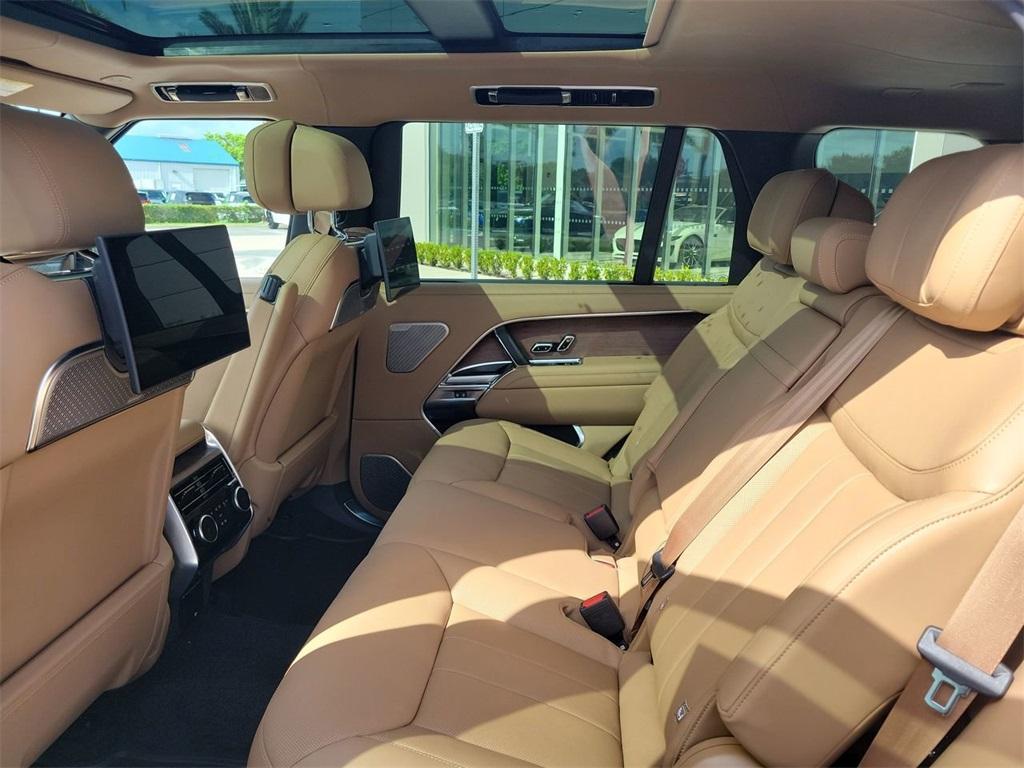 new 2025 Land Rover Range Rover car