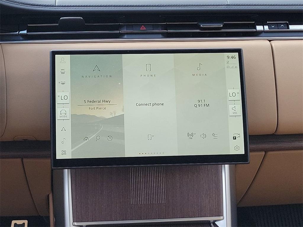 new 2025 Land Rover Range Rover car