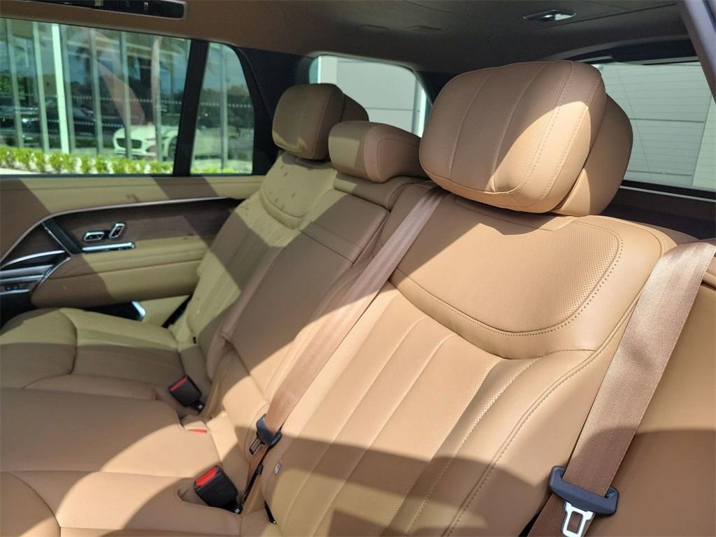 new 2025 Land Rover Range Rover car