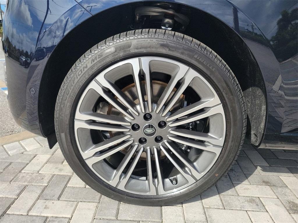 new 2025 Land Rover Range Rover car