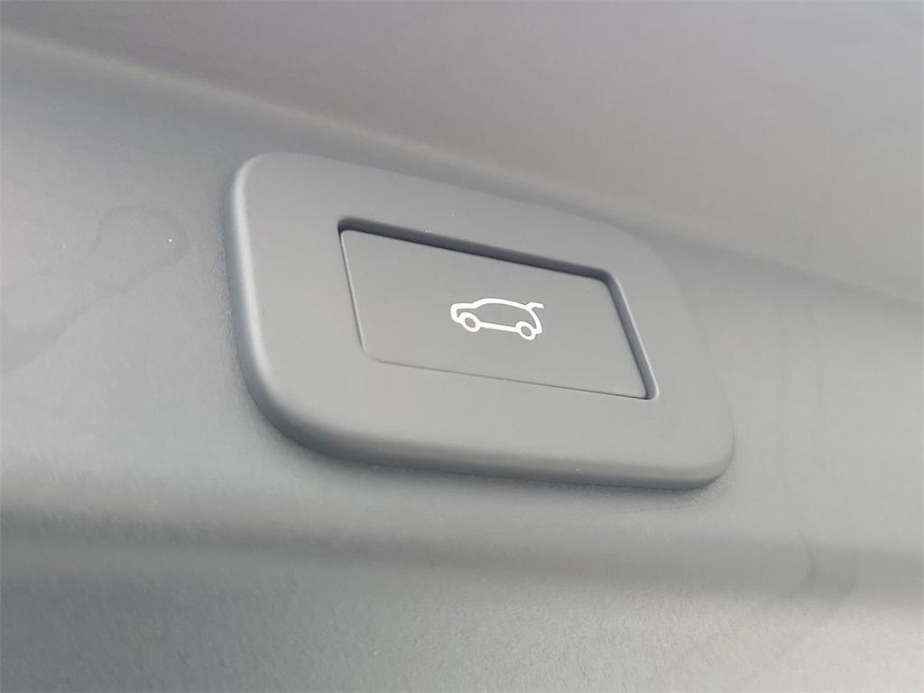 new 2025 Land Rover Range Rover Sport car, priced at $106,030