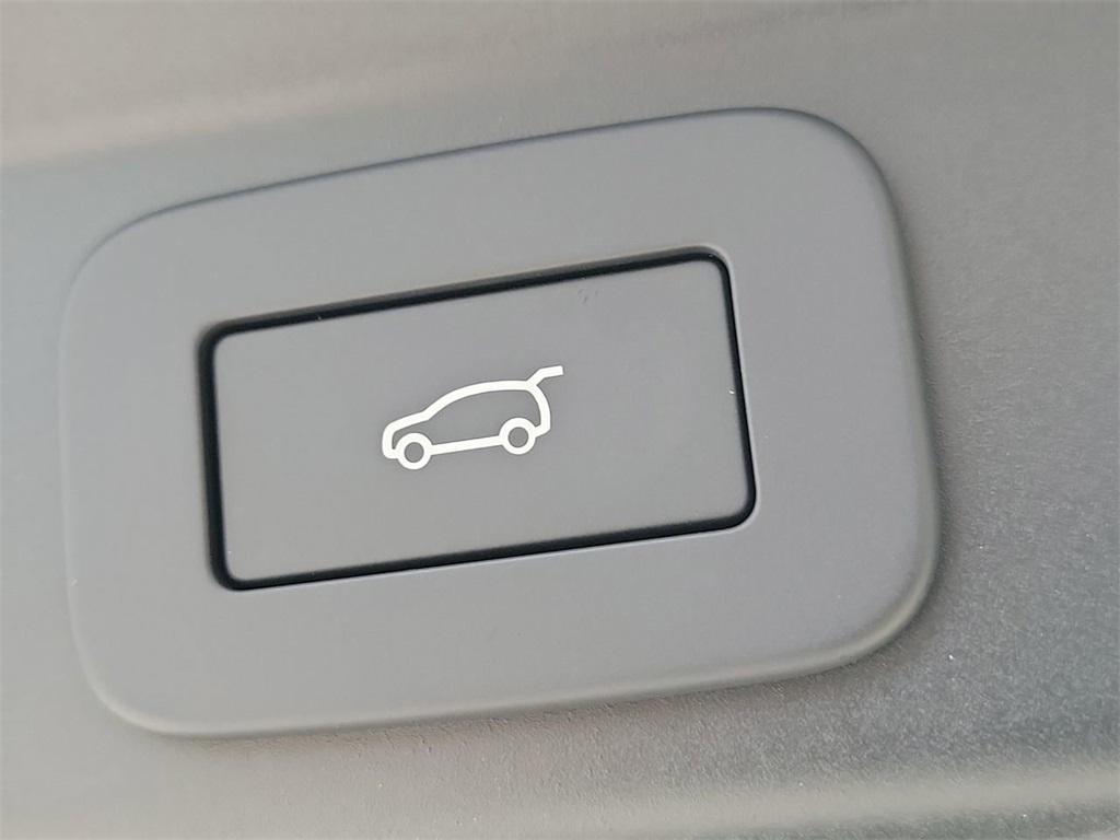 new 2025 Land Rover Range Rover Sport car, priced at $94,150