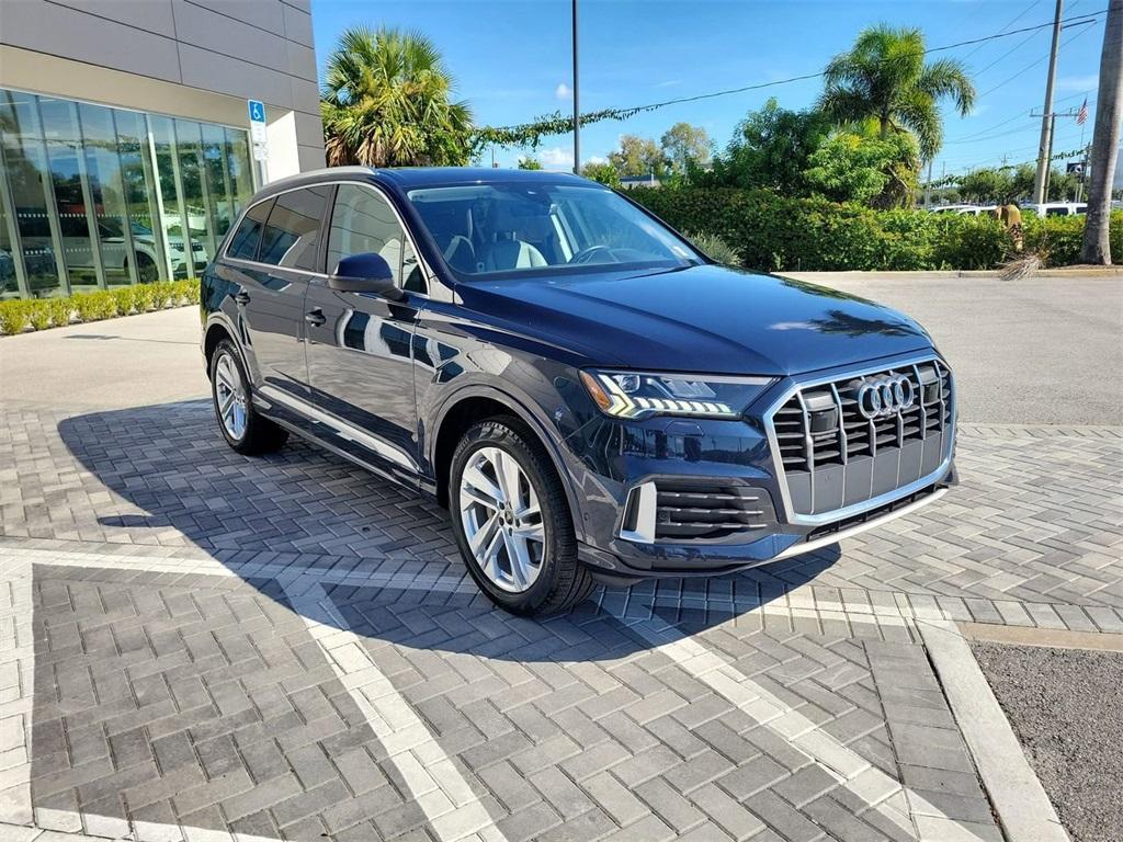 used 2023 Audi Q7 car, priced at $39,997