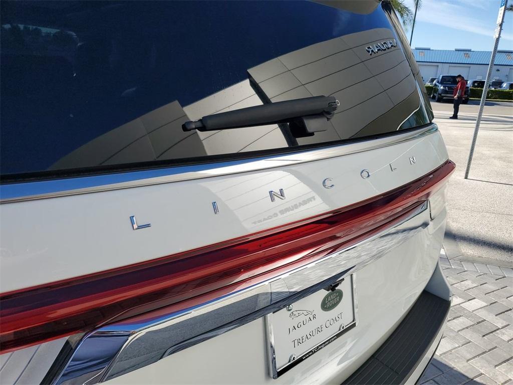 used 2022 Lincoln Navigator car, priced at $53,997