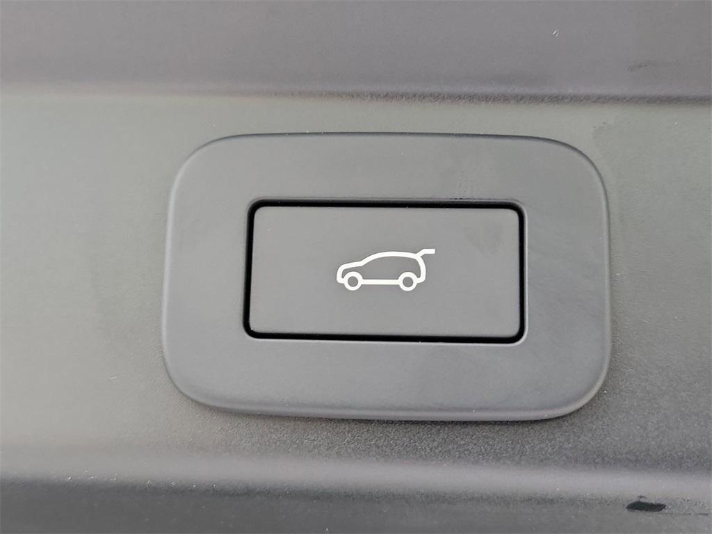 new 2025 Land Rover Range Rover Sport car, priced at $192,530