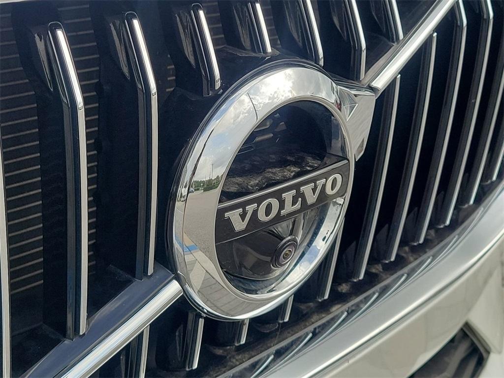 used 2021 Volvo XC60 Recharge Plug-In Hybrid car, priced at $29,957