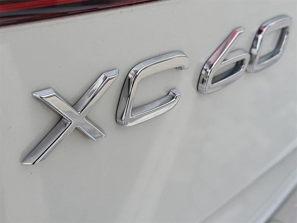 used 2021 Volvo XC60 Recharge Plug-In Hybrid car, priced at $29,957