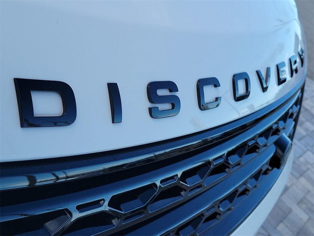 used 2019 Land Rover Discovery car, priced at $22,997
