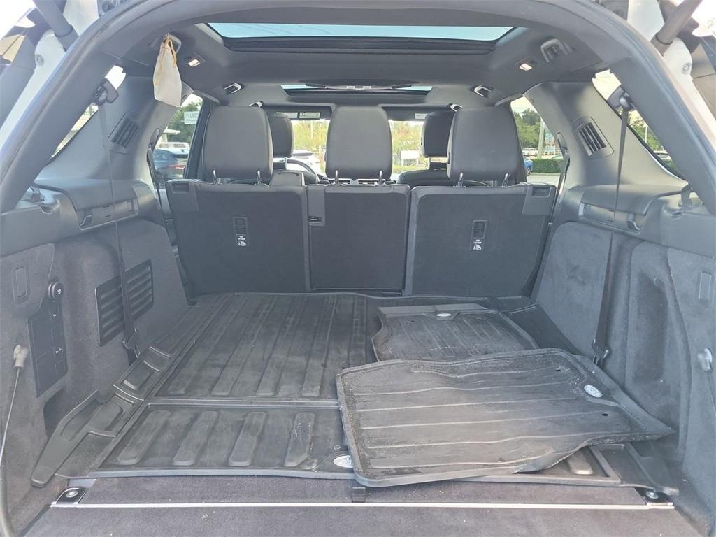 used 2019 Land Rover Discovery car, priced at $22,997