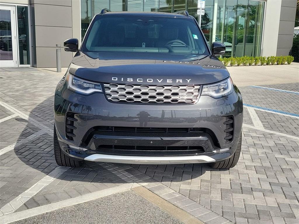new 2025 Land Rover Discovery car, priced at $87,368