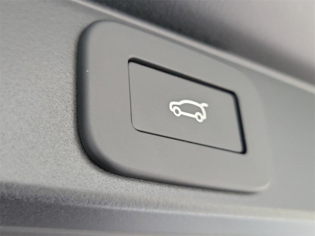 new 2025 Land Rover Range Rover car, priced at $127,450