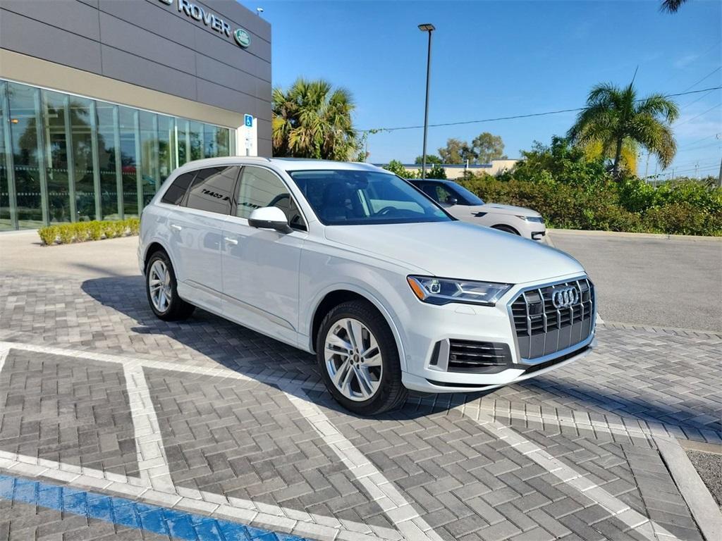 used 2023 Audi Q7 car, priced at $52,997