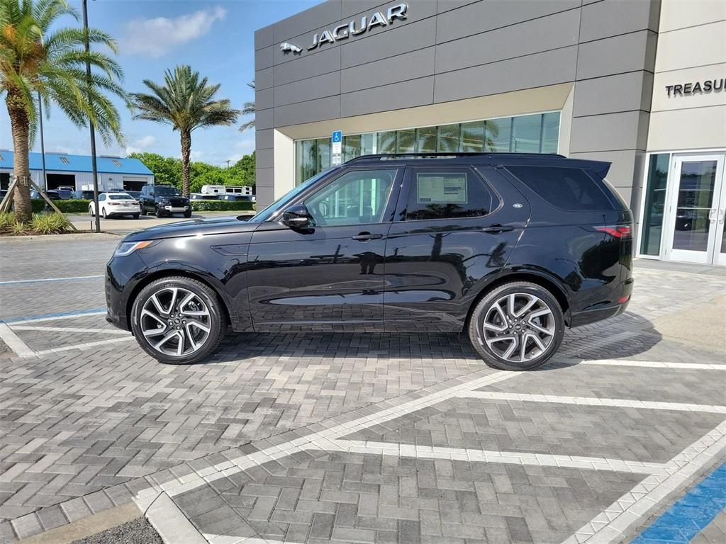 new 2025 Land Rover Discovery car, priced at $79,478