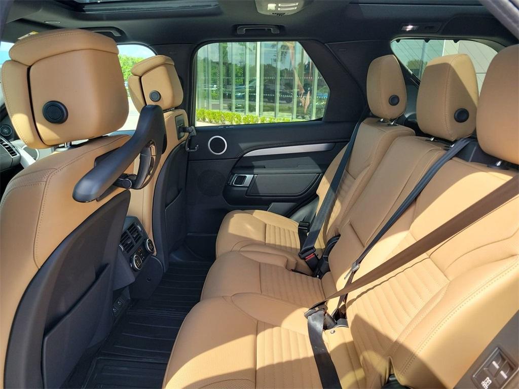 new 2025 Land Rover Discovery car, priced at $79,478